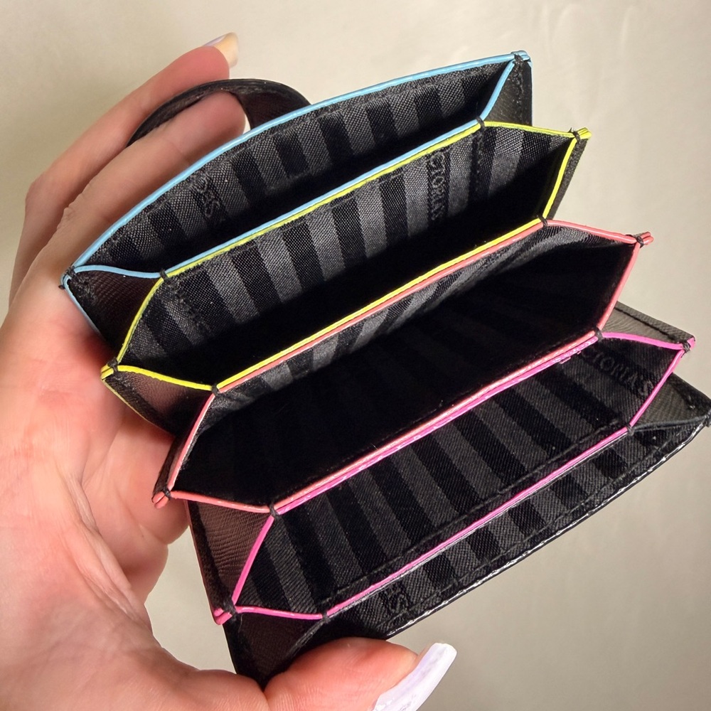 Victoria secret snap close card accordion wallet